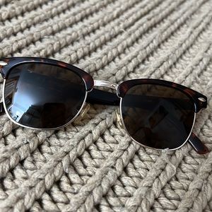 A.J Morgan women sunglasses